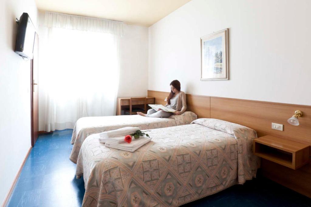 Hotel Dante Ponte nell'Alpi Ngoại thất bức ảnh