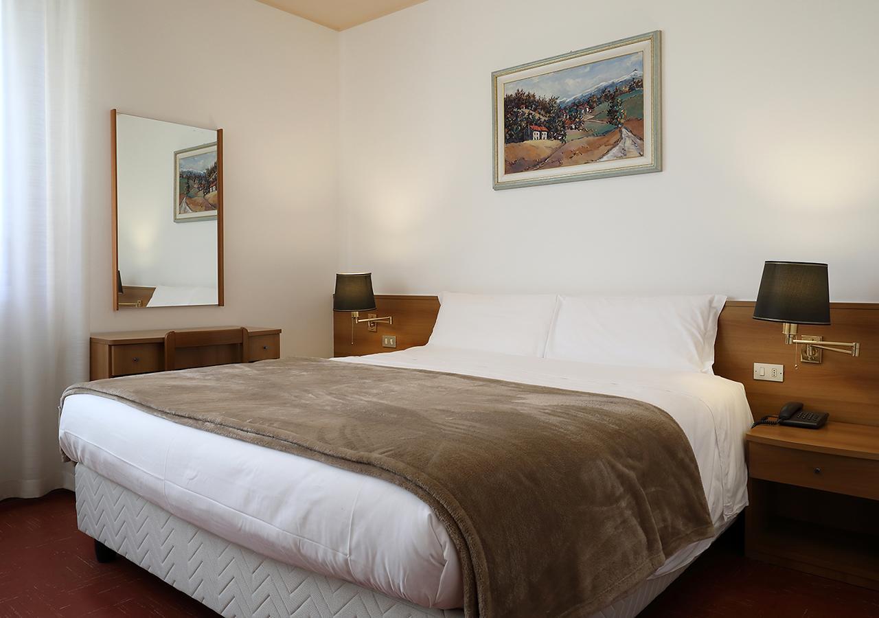 Hotel Dante Ponte nell'Alpi Ngoại thất bức ảnh